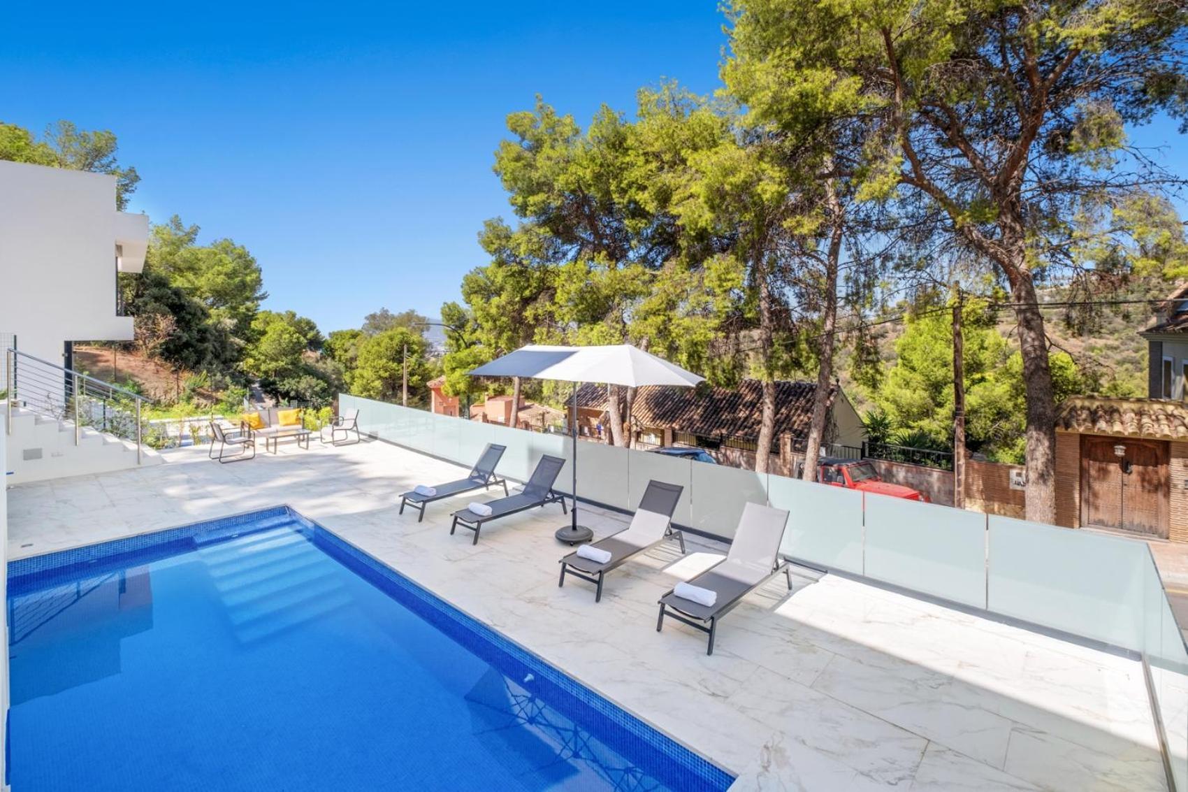 Villas Pinares De San Anton - Sea, City, Mountain, Views Málaga Esterno foto